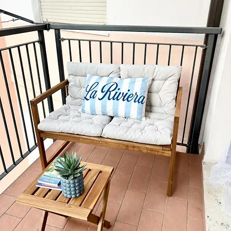La Riviera Con Balcone A 5 Minuti A Piedi Dalla *